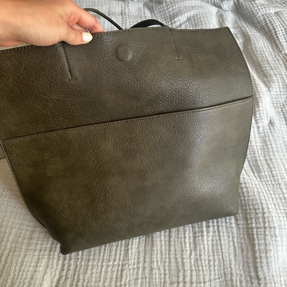 Green tote bag with matching clutch - Picture 2 of 5